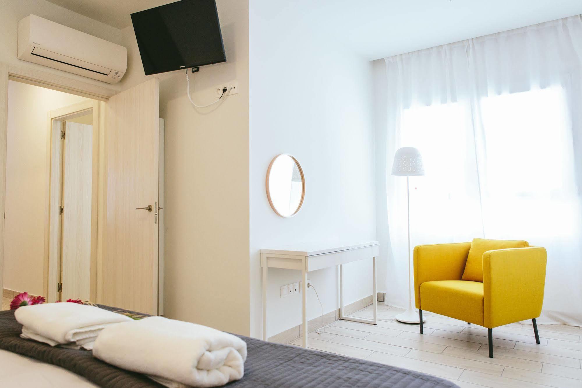 The Lucky Flats - Poeta Quintana Apartment Alicante Luaran gambar
